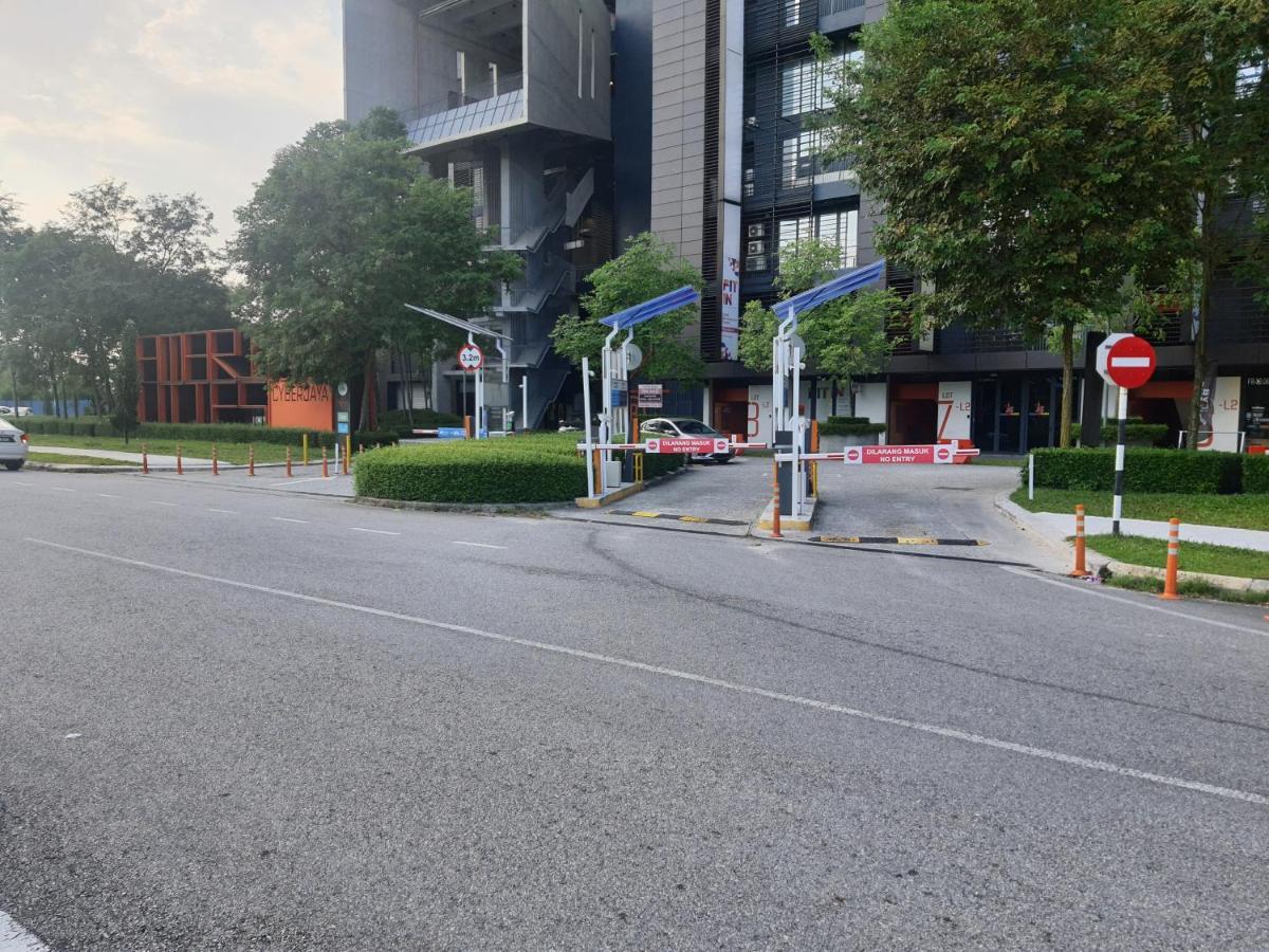 Cyberjaya Tamarind Suites,Mediya Homestay Eksteriør billede